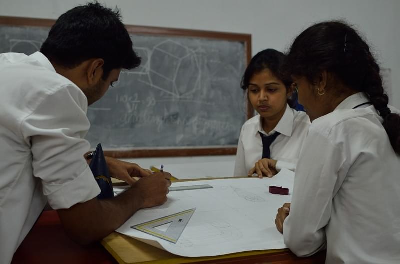 UEM Kolkata Laboratory photo 9